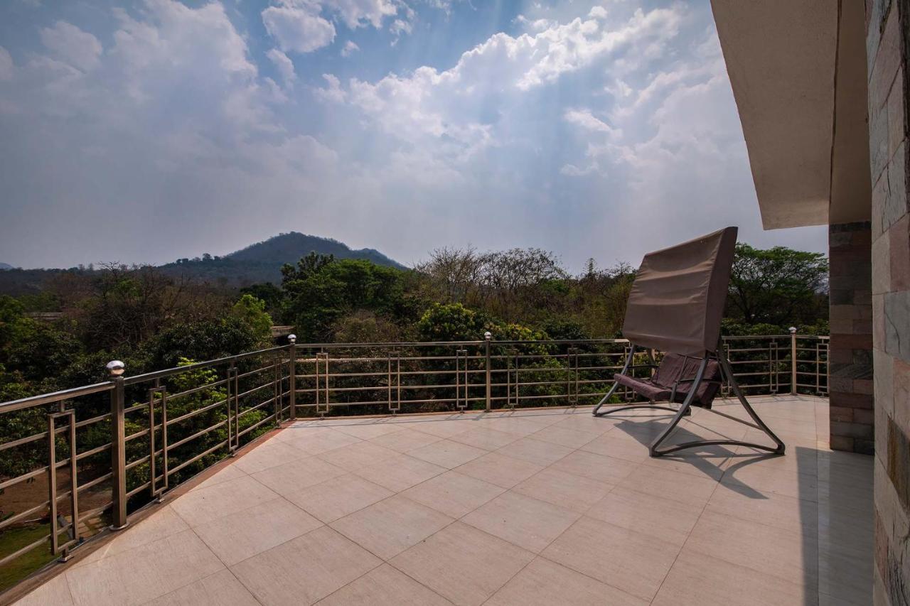 Aqua & Sage By Stayvista - Riverside Villa With Pool & Terrace Karjat Zewnętrze zdjęcie